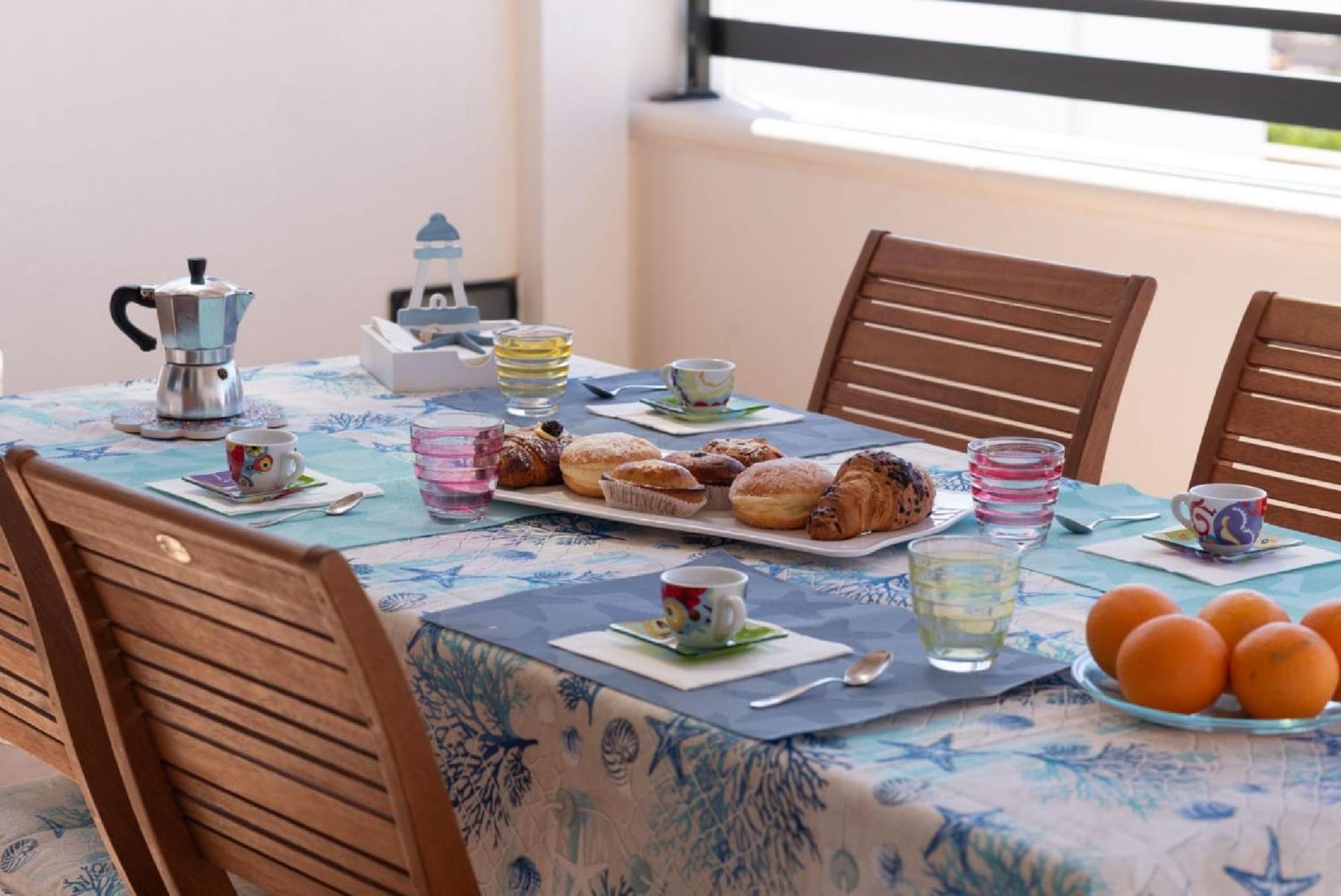 Casa Vacanze Orlando - Con Veranda Vista Mare A 200M Dal Mare Santa Maria di Leuca Bagian luar foto